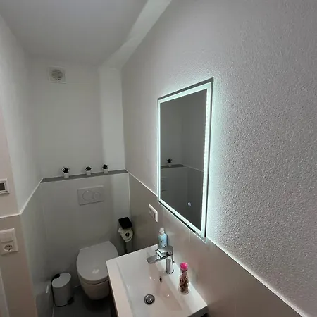 Hub 17 - Mit Balkon Hostal