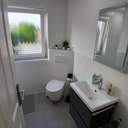 Hub 17 - Mit Balkon Hostal